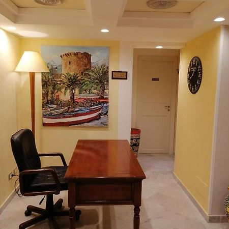 Federico 70 Giada Economy Otel Palermo Dış mekan fotoğraf